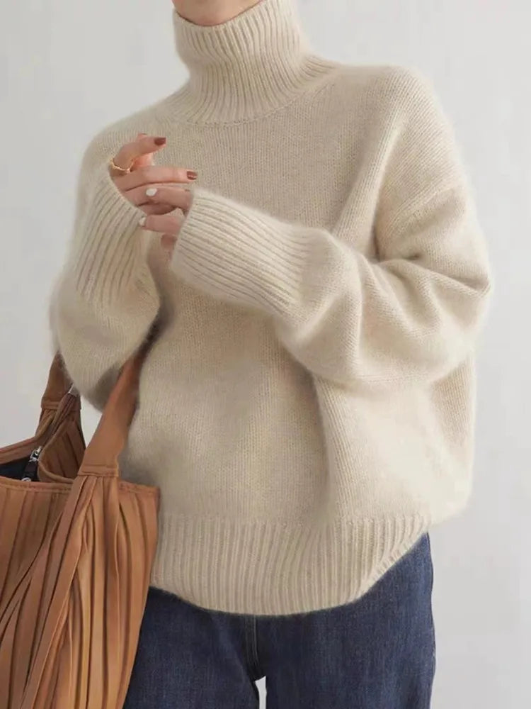 Lin Luxurious Turtleneck Sweater