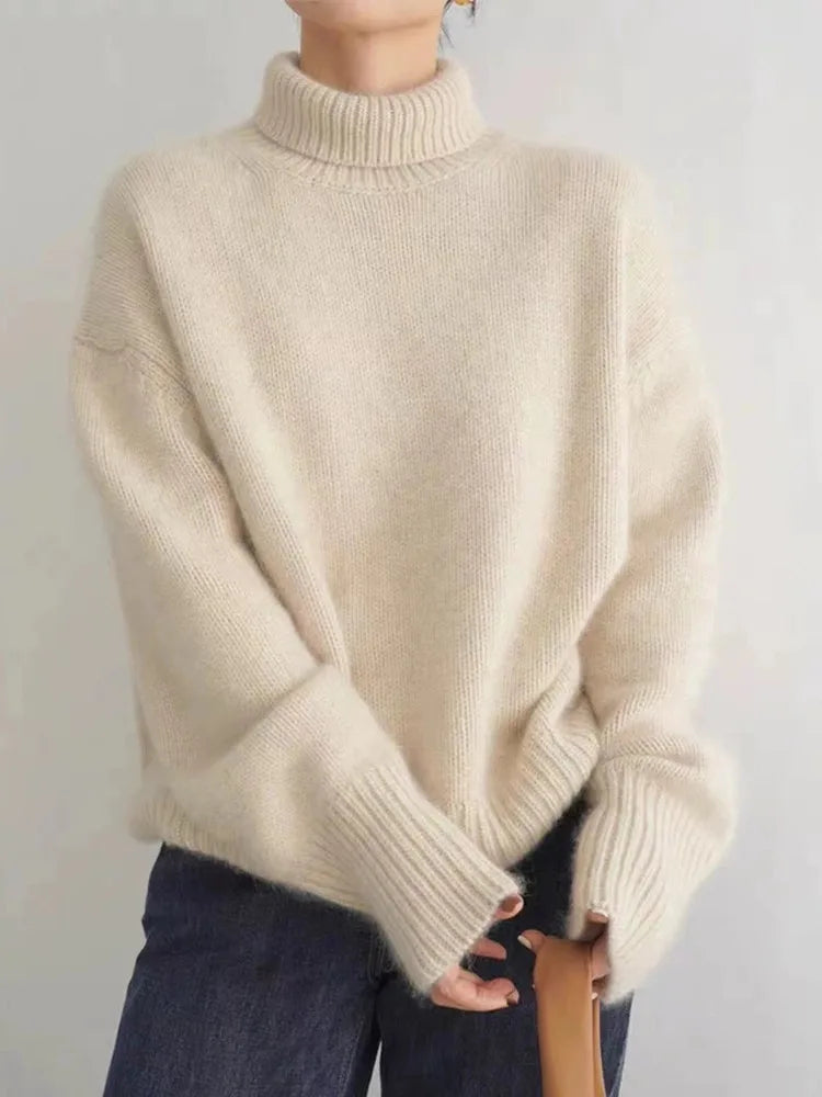 Lin Luxurious Turtleneck Sweater