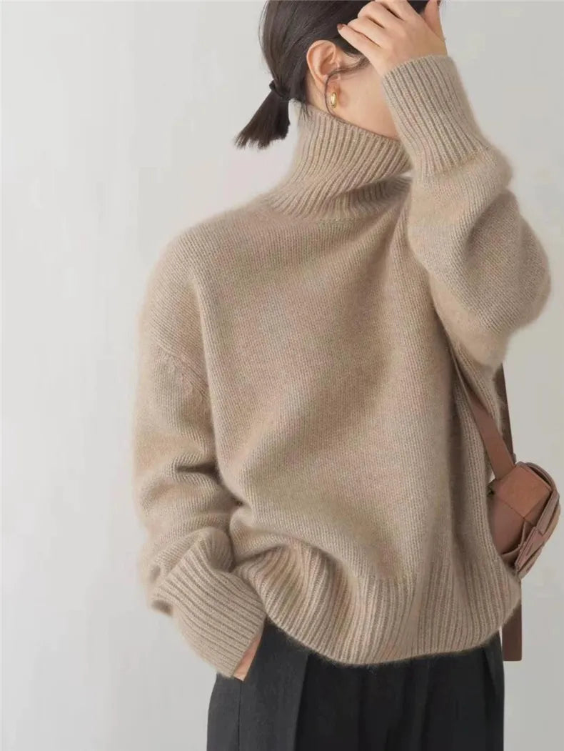Lin Luxurious Turtleneck Sweater